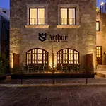Arthur In Old Town *
