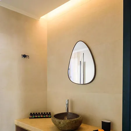 Arthur In Old Town Otel