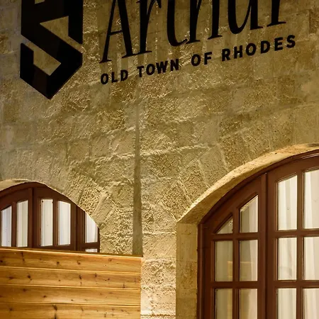 Arthur In Old Town Hotel *