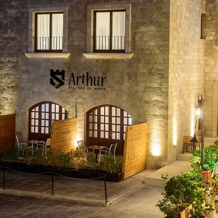 Arthur In Old Town Otel *
