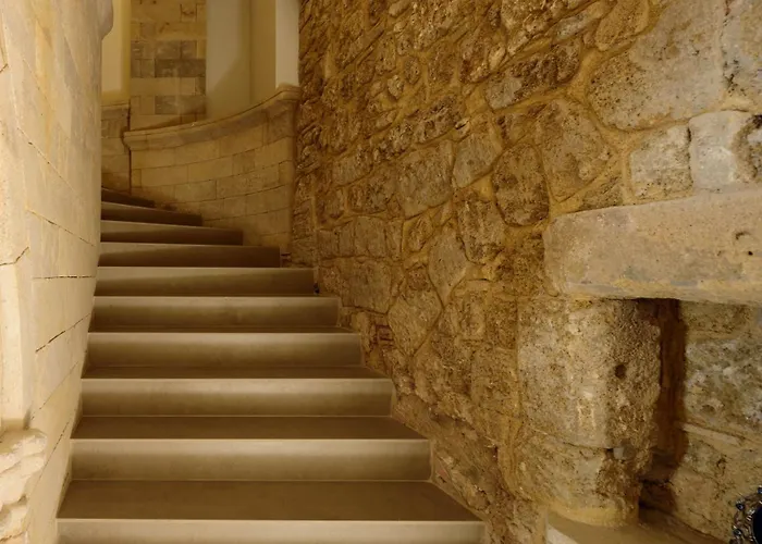 Arthur In Old Town Hotel *