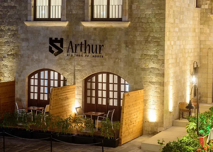 Arthur In Old Town Hotel *